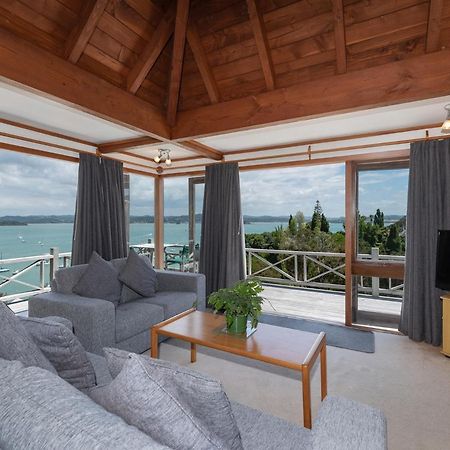 Te Maiki Escape - Russell Holiday Home מראה חיצוני תמונה
