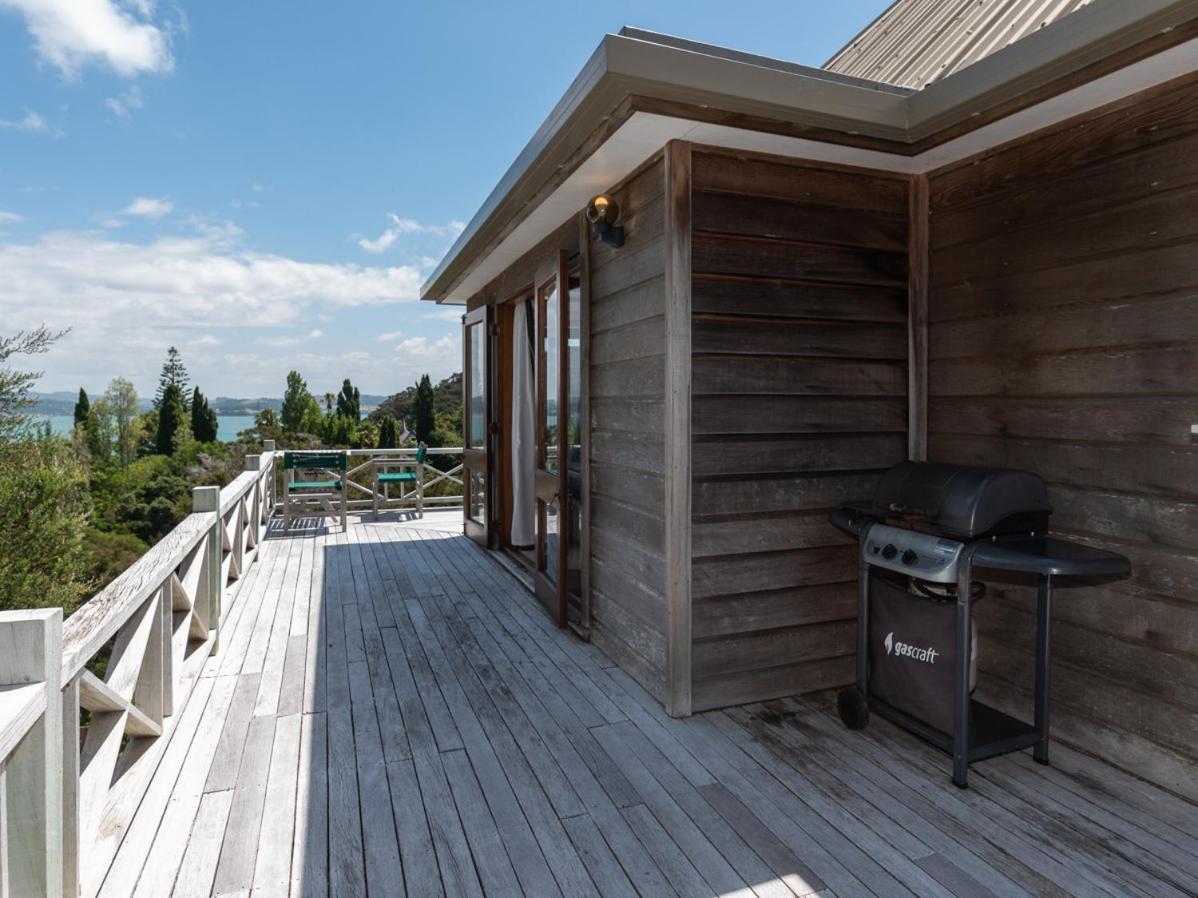 Te Maiki Escape - Russell Holiday Home מראה חיצוני תמונה