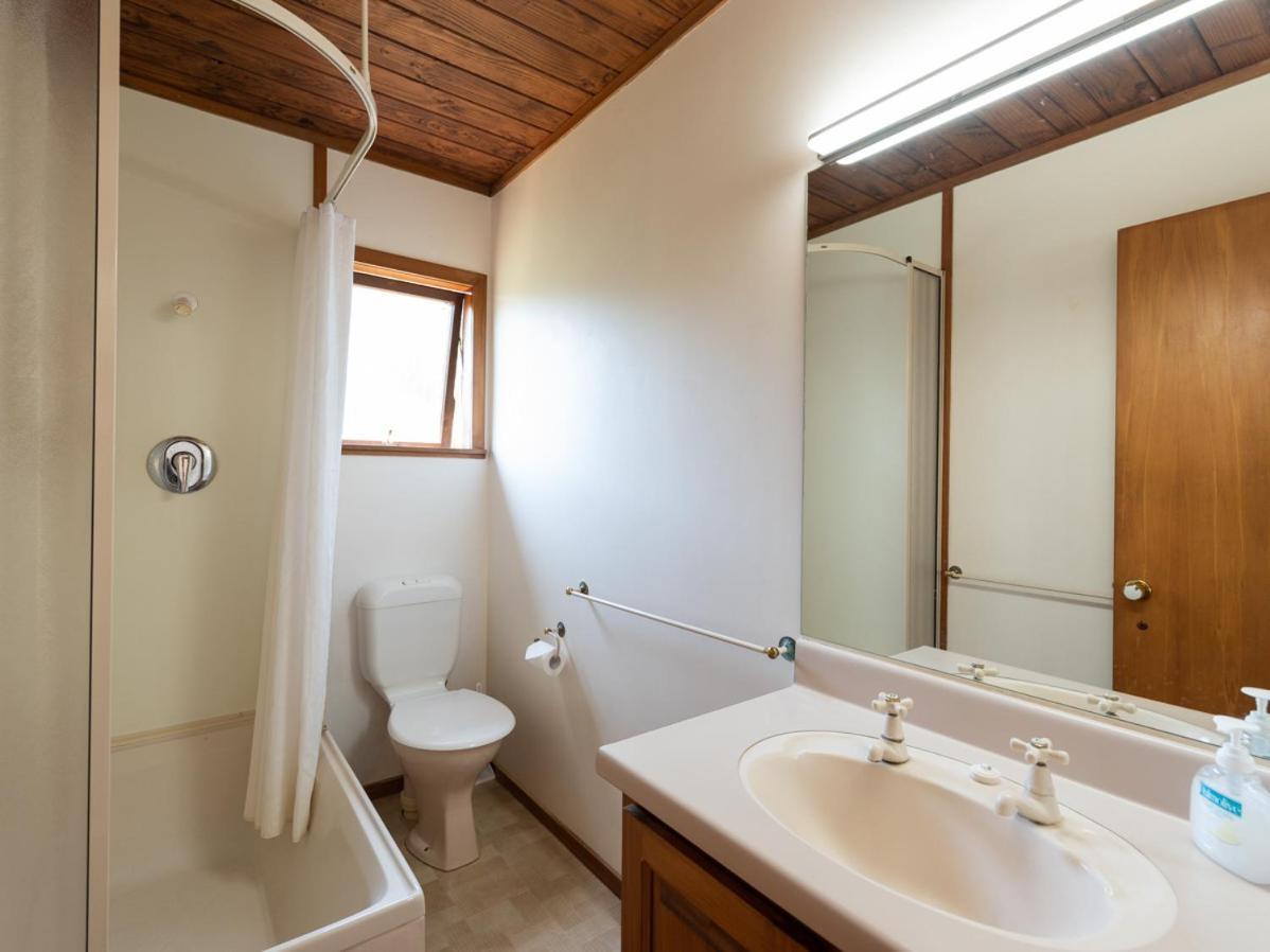 Te Maiki Escape - Russell Holiday Home מראה חיצוני תמונה